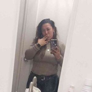 Meet your Posher, Daniela